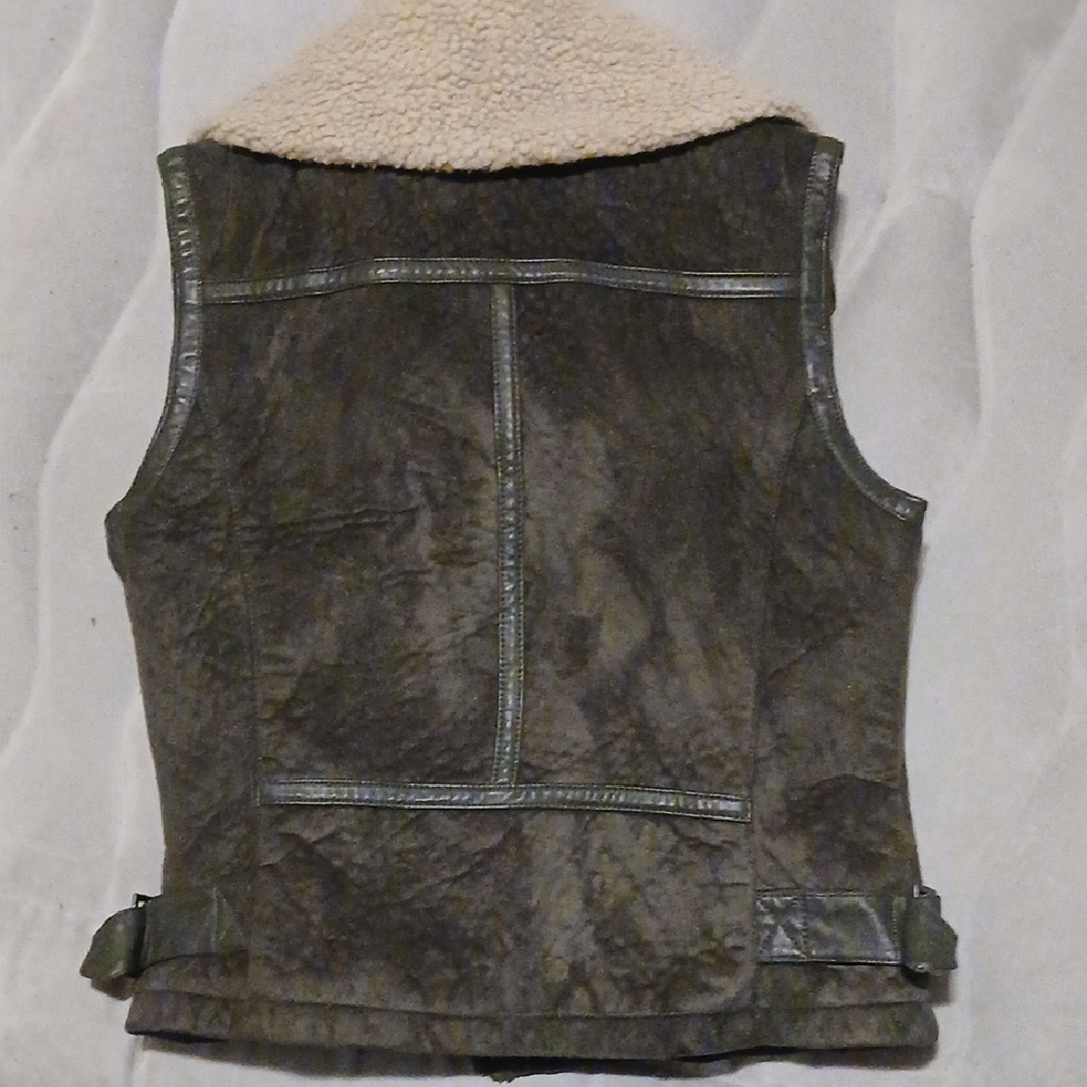 Olive Green Vest - Picture 2 of 8